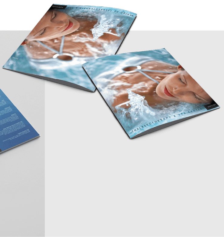 Capas da brochura de um centro de talassoterapia, com fotografia de água e rosto